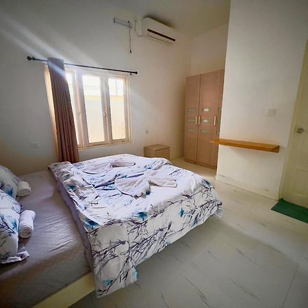 Surf Yoga Camp Hotel Thulusdhoo Ngoại thất bức ảnh