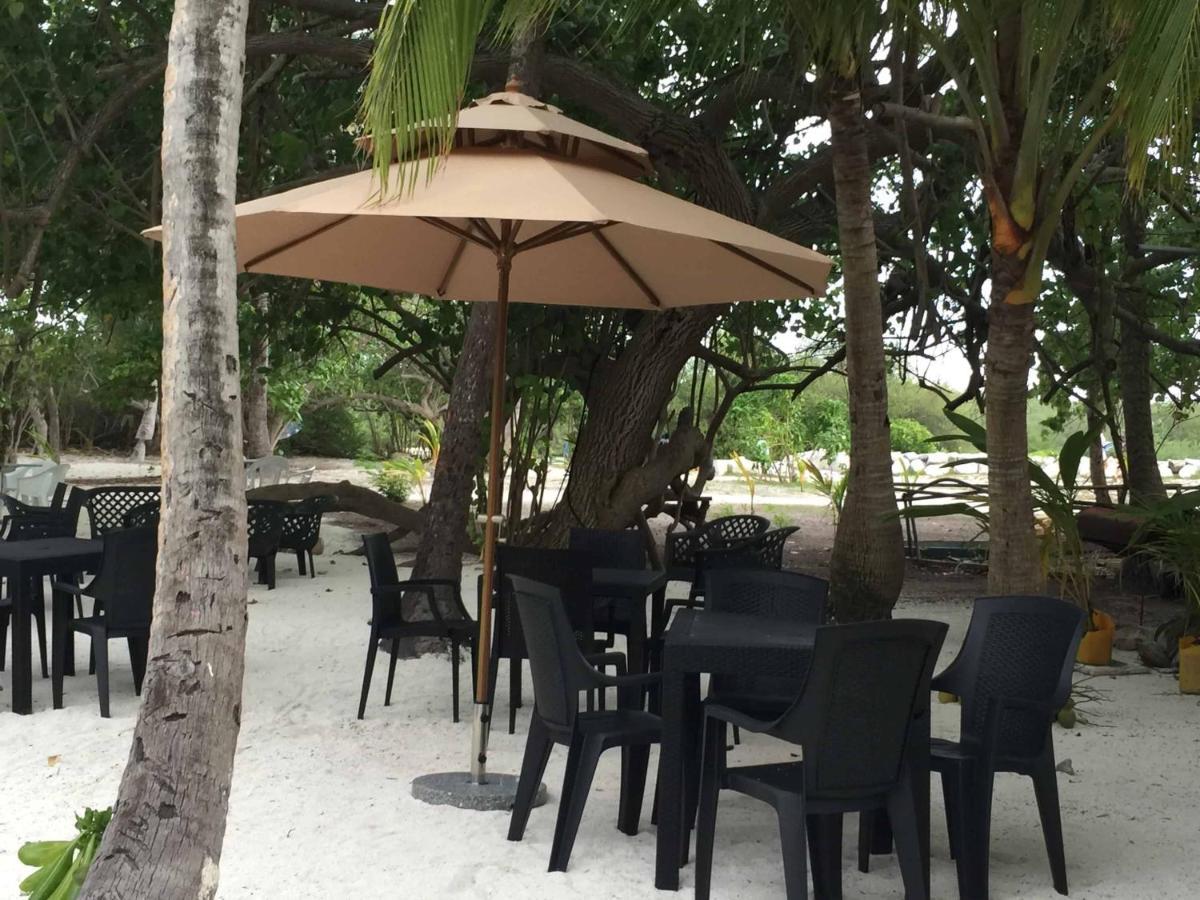 Surf Yoga Camp Hotel Thulusdhoo Ngoại thất bức ảnh